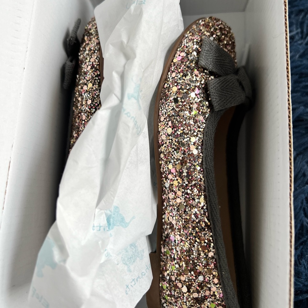 NWT Elephantito girls gold sequin shoes. - Picture 2 of 6